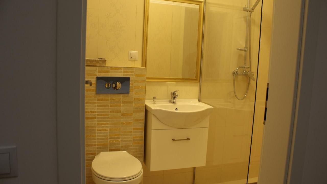 Orhideea Apartment Oradea Exteriör bild